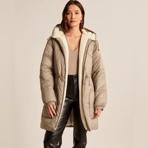 A&F Air Cloud Puffer Parka - Like New!